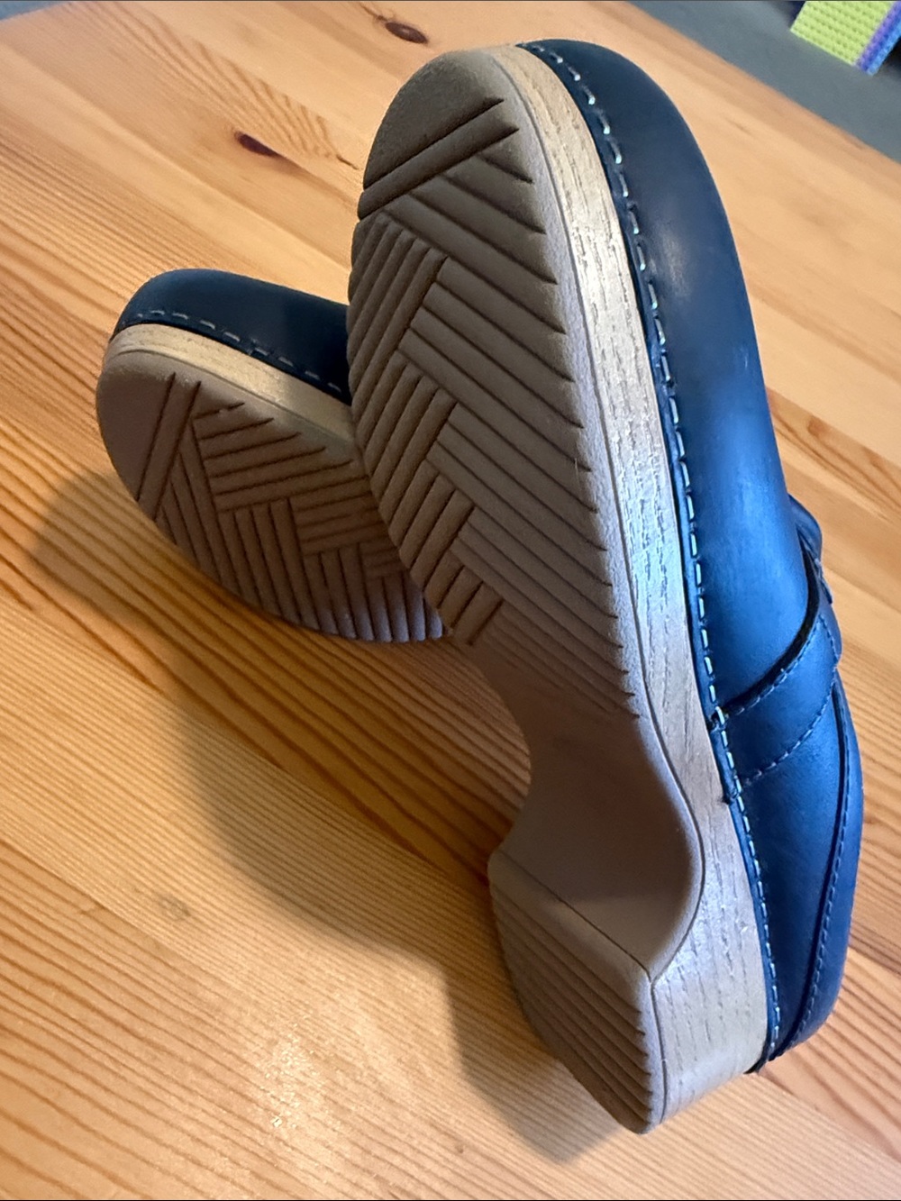 Dansko Bel Black Oiled Pull Up Clog Black - Picture 8 of 8